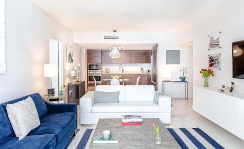 Downtown Miami Apartment | MVR - Stylish Stay w Resort Access