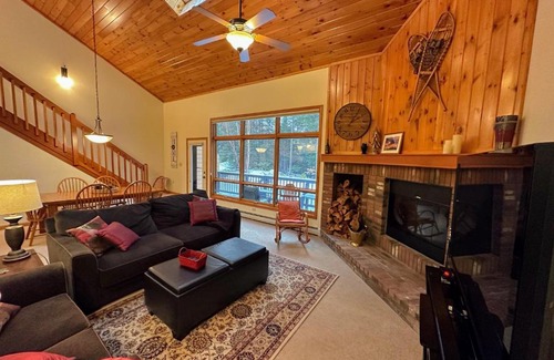 Bretton Woods House | MW74 cozy spacious 2-bedroom Bretton Woods home close to Mt Washington Hotel