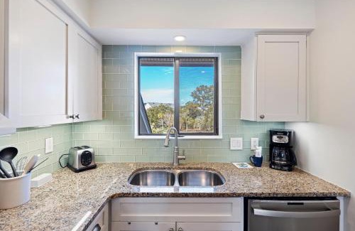 Seabrook Island House | MWV2064: 2064 Marsh Walk Villa
