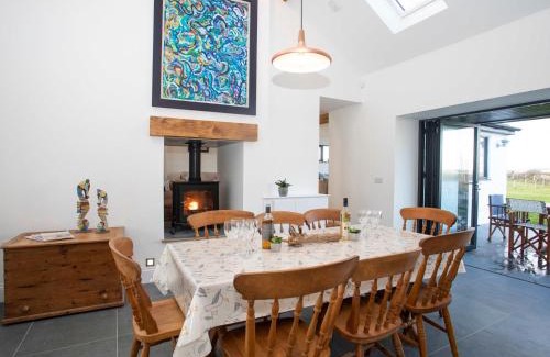 Rhoscolyn House | Mwythus