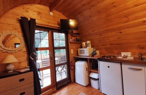 Porto-Vecchio Ski Chalet | My cabin at the bottom of the garden, a cosy, comfortable and intimate wooden cocoon.