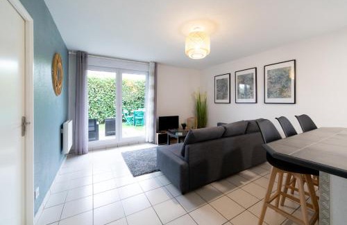 Blagnac Apartment | My Cozy Flat Blagnac - T2 - Free Parking - Terrasse - Jardin