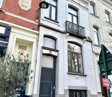 Wijk van de Squares Bed & Breakfast | My Haus European Commision