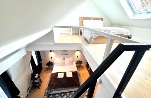 Wijk van de Squares Bed & Breakfast | My Haus European Commision