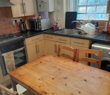 Larkhall House | My home, you home