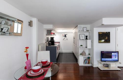 Woolwich Apartment | My London Holiday Home