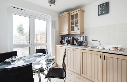 Cheetham Hill House | My-Places Abbotsfield Court Townhouse 4