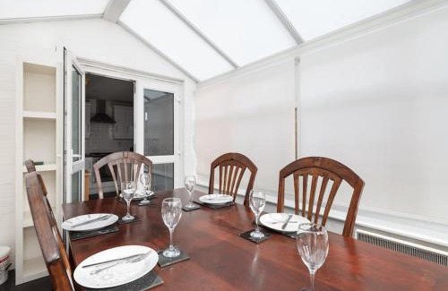 Cheetham Hill Apartment | My-Places Abbotsfield Court Townhouse