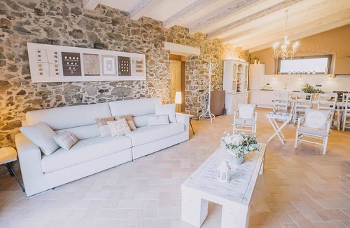 Forallac Villa | My Rental Homes | Villa Imperial with pool, garden and sauna