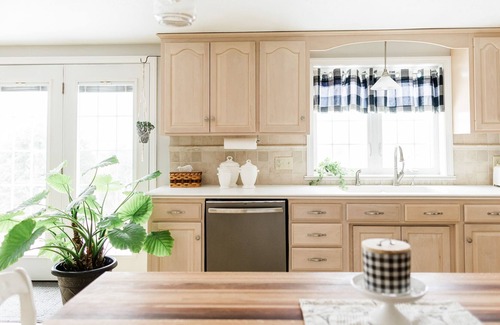 Walnut Creek Apartment | My Romantic Cottage - 3 min walk to food & shops