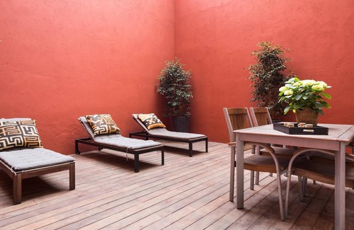 el Fort Pienc Apartment | My Space Barcelona 6 Apart. to have 48 people around the Triunfo Arco