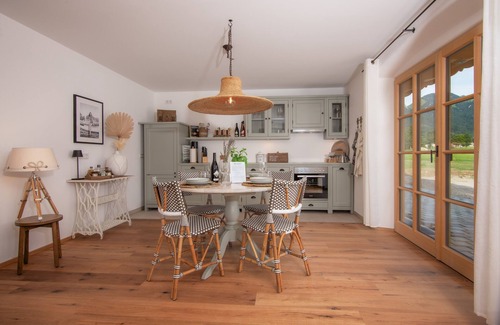 Fischbachau House | MY STAY: Holidayhome between lake and mountains in a modern country house style