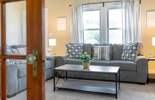Lynn Garden House | 'My Tennessee Mountain Home' in Kingsport