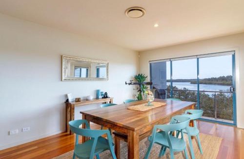 Tea Gardens House | Myall River Magic