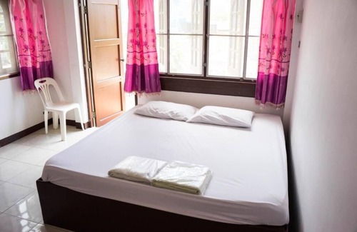 Saen Suk House | Myhome Guesthouse