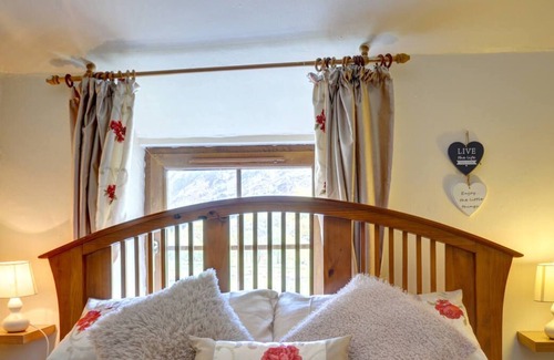 Beddgelert House | Mynydd Annedd Cottage