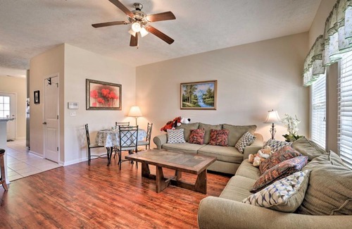 Myrtle Beach House | Myrtle Beach Cottage with Pool, Walk to Ocean!