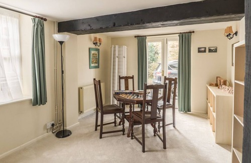 Wyke Regis Cottage | MYRTLE COTTAGE, pet friendly, character holiday cottage in Wyke Regis