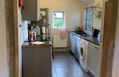 Dickleburgh Cottage | Myrtle Cottage, Your own holiday home