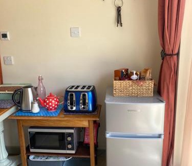 Castlemorton Apartment | Myrtleberry Studio BnB