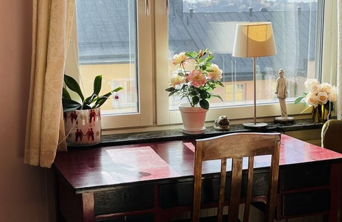 Kungsholmen Apartment | Mysigt Sovrum Mott Innegård