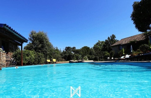 Paredes Cabin | MyStay - Cavada Double Room