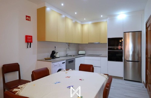 Peso da Regua Apartment | MyStay - Oliveira Douro House | Apt w/balcony