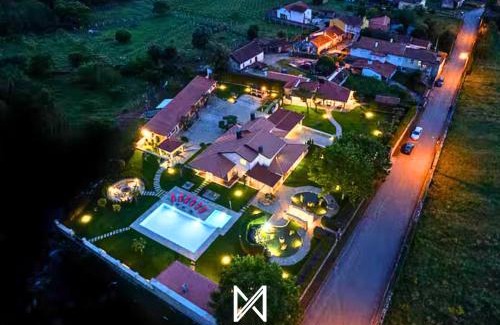 Valenca House | MyStay - Quinta da Rosinha Green Retreat