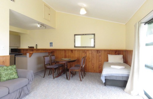 Ohaupo Hotel | Mystery Creek Motel