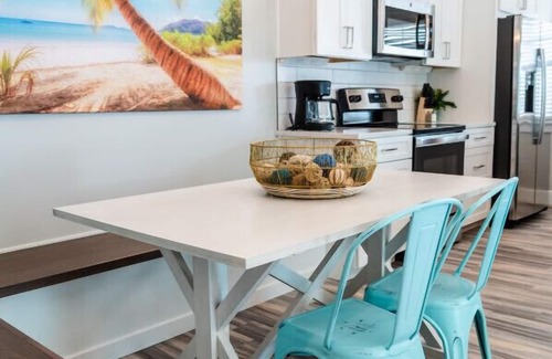 Celina Cabin | Mystic Breeze - 3 Bed/1 Loft Lakeside Cottage w/HOT TUB!