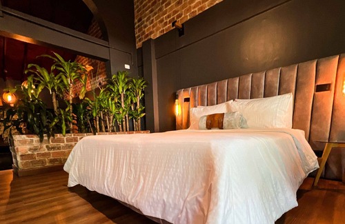 Zona Rosa Hotel | Mystic Luxury Lofts