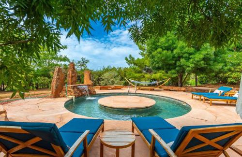 West Sedona House | Mystic Sunset by AvantStay Thunder Mountain View Pool Driving Range Casita