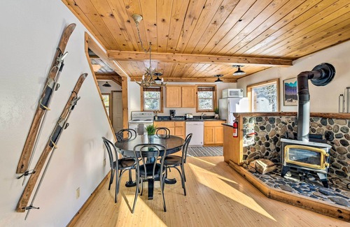 Skykomish Cabin | Mysty Mountain Cabin on River: Near Stevens Pass!