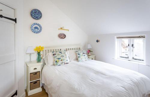 Chillington House | Mythra Cottage