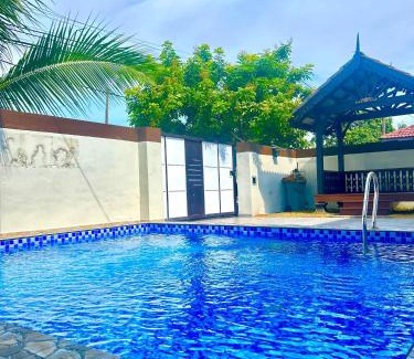 Padang Temu Villa | MZ Homestay Private Swimming Pool