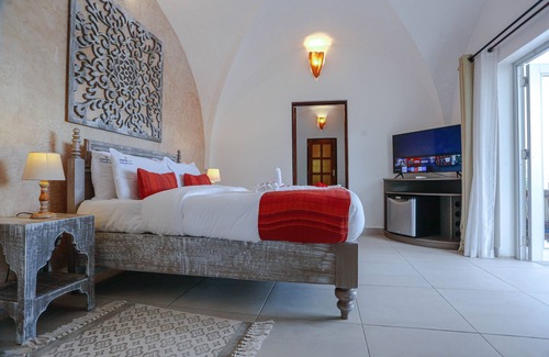 Diani Beach Hotel | Mzima Beach