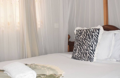 Usa House | Mzunguu Safari Lodge