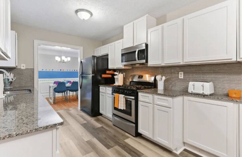Johns Creek House | N Atlanta Home - Game Room, Firepit, BBQ, Sleeps 9