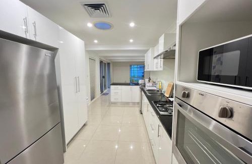 Winston Hills House | N Room