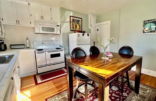 Central Oregon Other | n5 Bedroom Historic Home w/Gated Parking