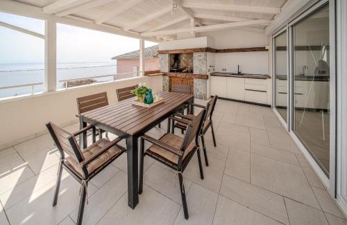 Bregi Apartment | Nachhaltige Wellnessauszeit mit Traumblick, Pool, Sauna, Whirl-Wanne