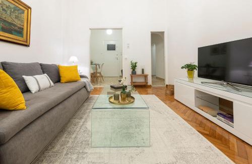 Kypseli Apartment | Nadia’s Boutique Apartment, Athens