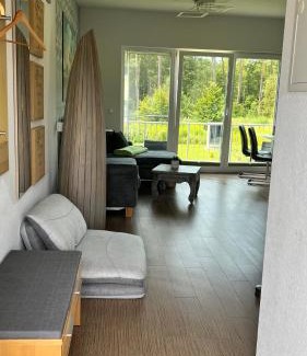Gelbensande Apartment | nagelneue Fewo mit Waldblick 10min zur See Igelring21og