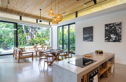 Playa Hermosa Cobano Villa | Naia Retreat private Pools /Walking Distance to the Beach