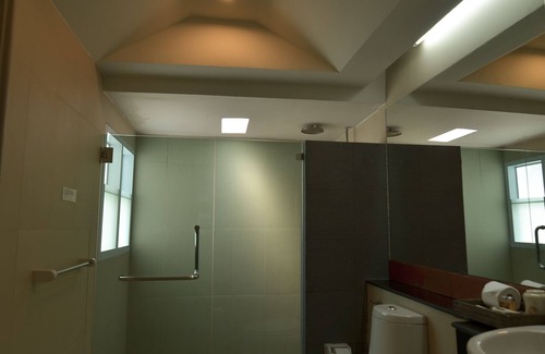Ko Lanta Hotel | Nakara Long Beach Resort