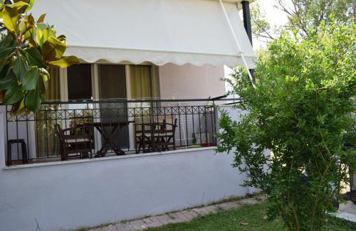 Stavros House | Nakis Apartment All Seasons