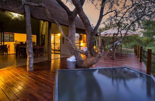 Maruleng Cabin | Naledi Lodges