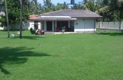 Boossa Villa | NALENDRA Beachfront villa