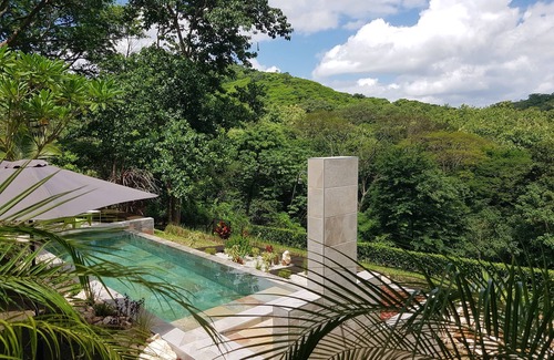Pinilla House | Nalia 🍃 Hotel Baliyana Lodge in the 💚 of nature.
