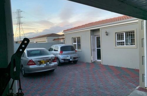 Belville House | Naliya Guest house